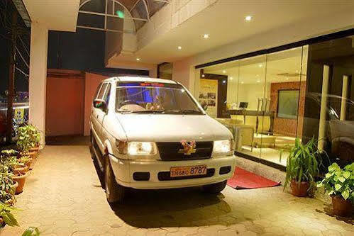Vinayaga By Poppys ,Kumbakonam Hotel Kültér fotó